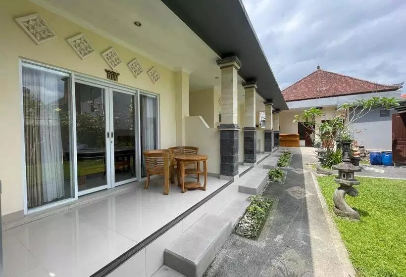 Hotelli Moonlight Bisma