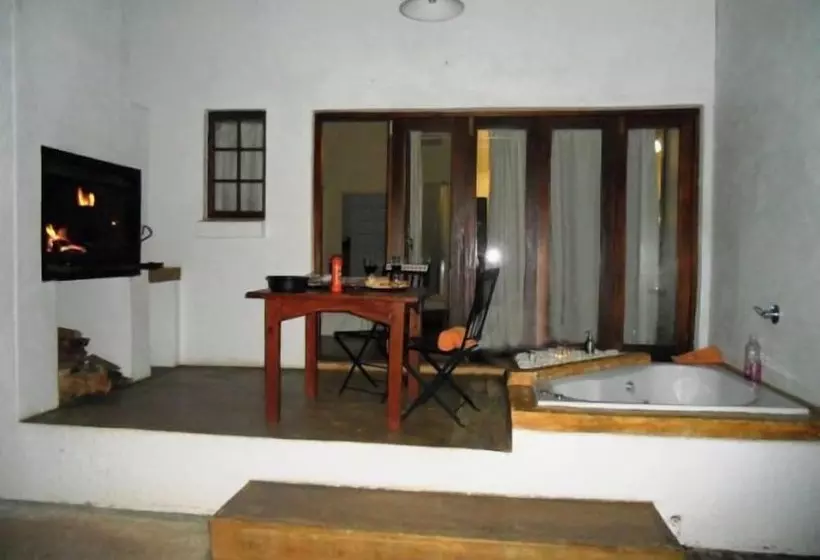 Hotelli Mulberry Lane Suites