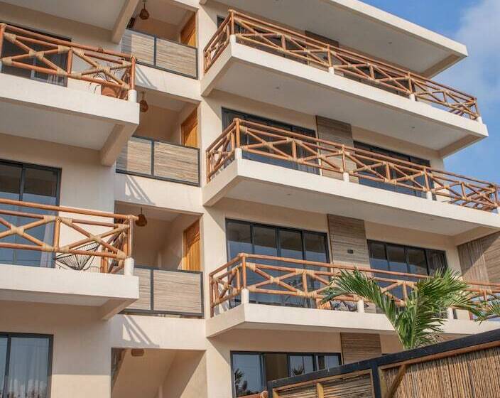 酒店 Nizaa Apartments