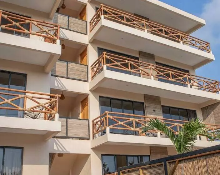 Hotelli Nizaa Apartments