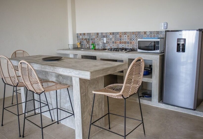 酒店 Nizaa Apartments