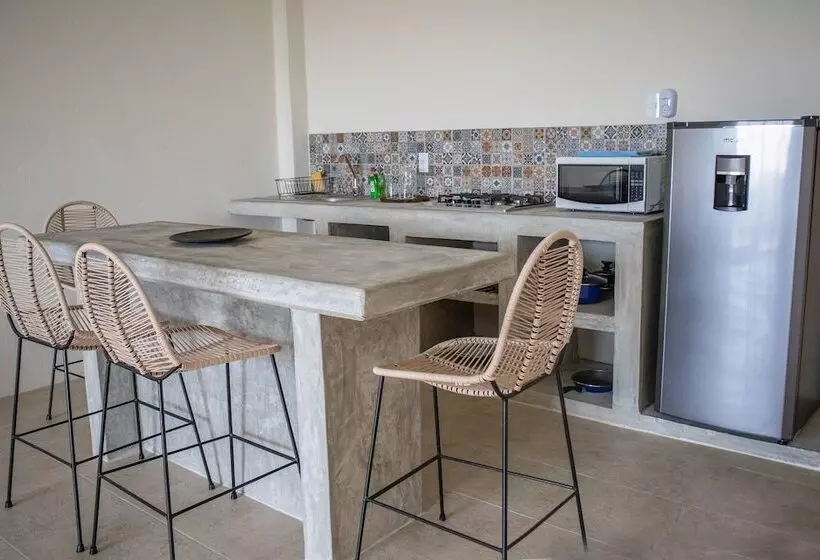 Hotelli Nizaa Apartments