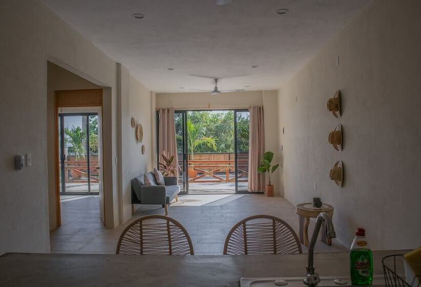 酒店 Nizaa Apartments