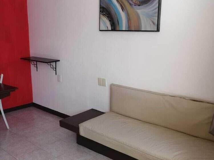 هتل Palmeyras Inn