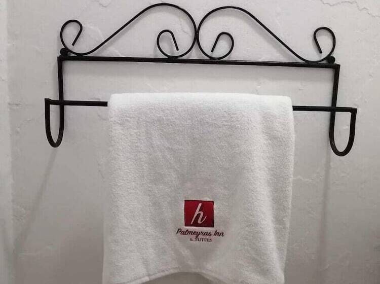 هتل Palmeyras Inn