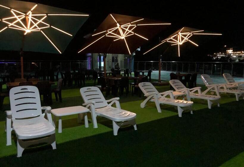 Szálloda Sky Garden