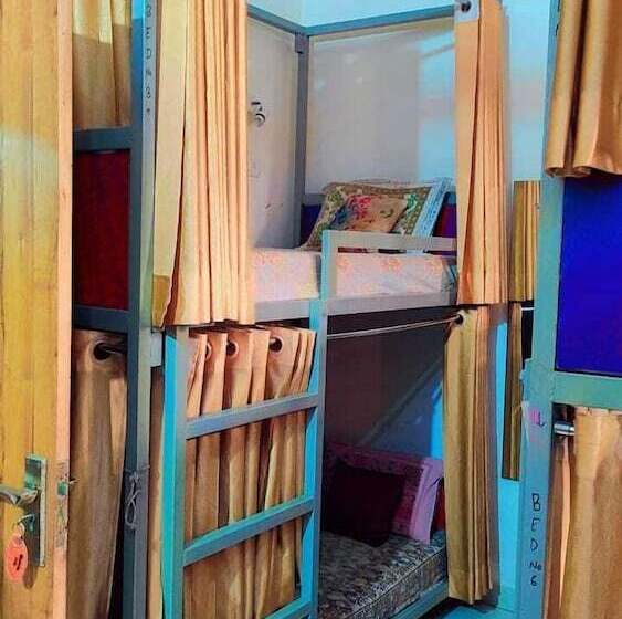 בית מלון כפרי Taj Street Hostel