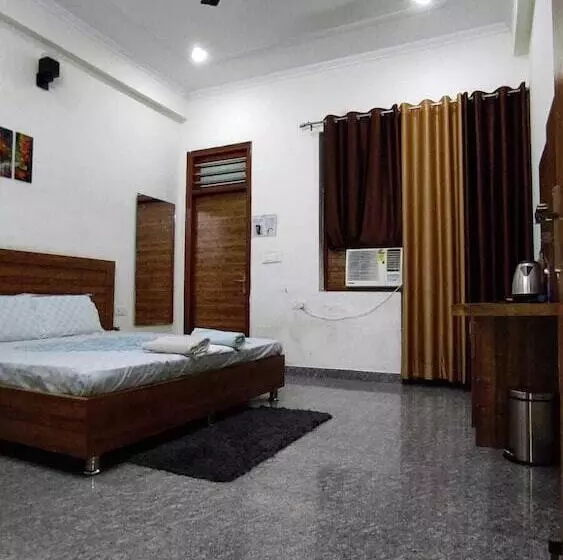 Hotelli Taj Street Hostel