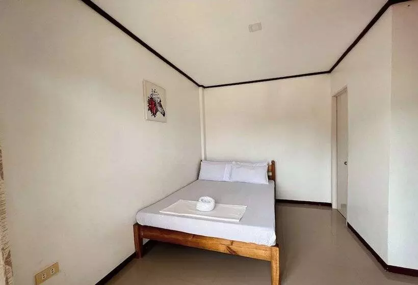 پانسیون Brenmariel Tourist Inn El Nido Palawan