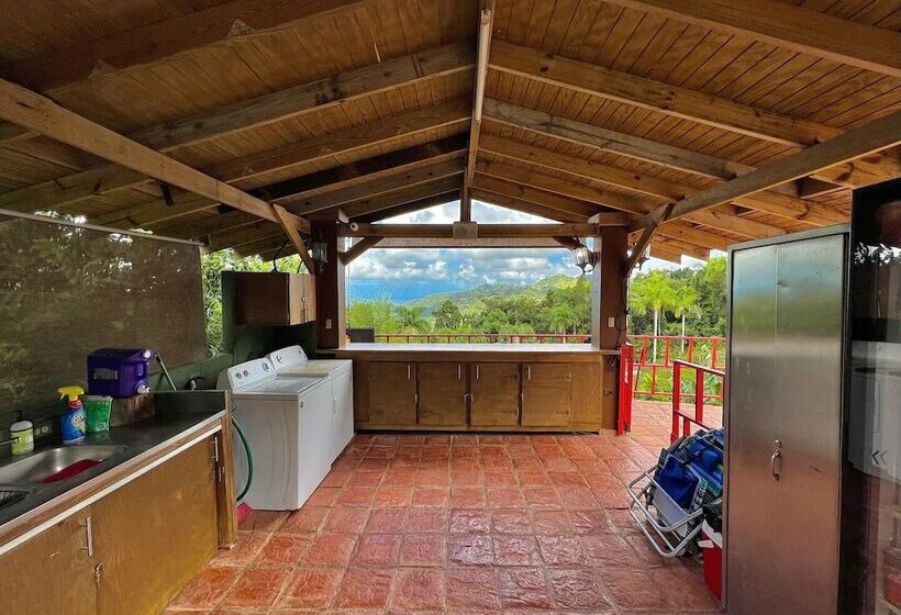 پانسیون Pancho S Paradise