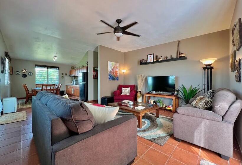 پانسیون Pancho S Paradise