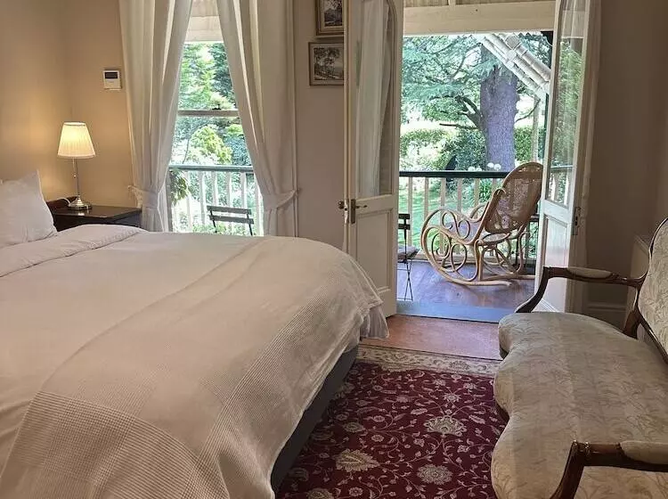 Majatalo Rowan Brae Historic Guest House