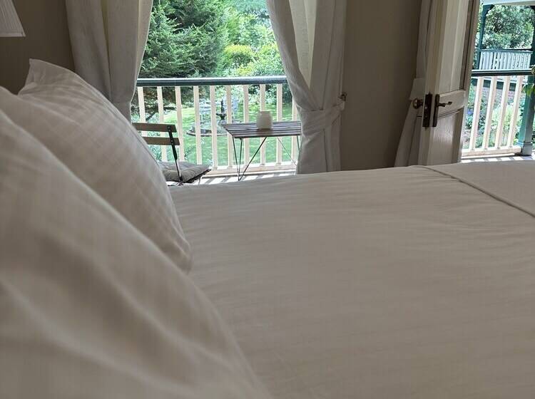 بنسيون Rowan Brae Historic Guest House