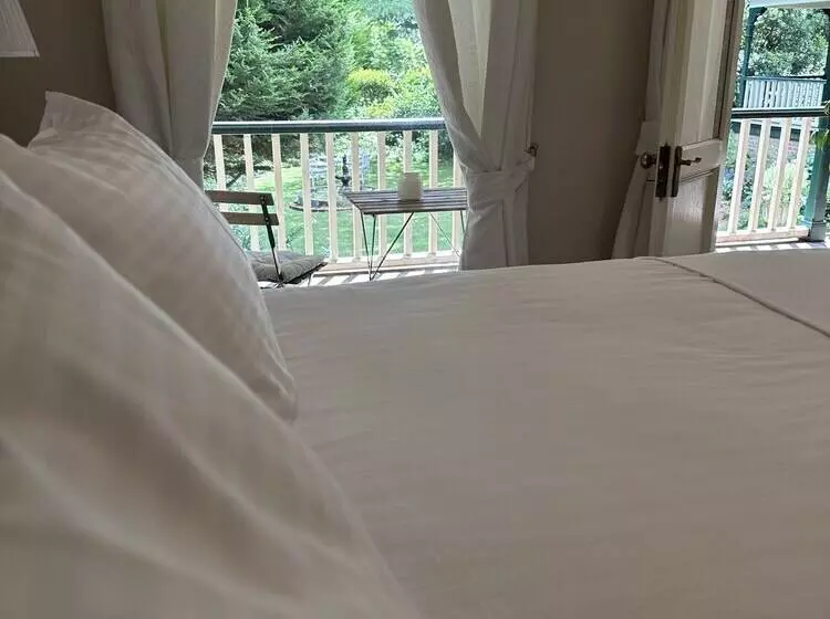 Majatalo Rowan Brae Historic Guest House