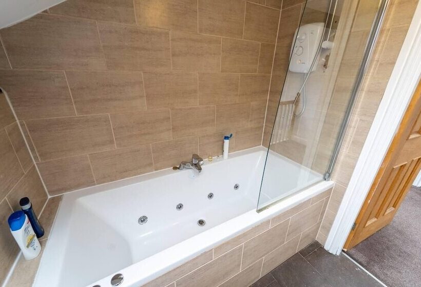 اقامتگاه Ground Floor Cosy Studio Close To The City