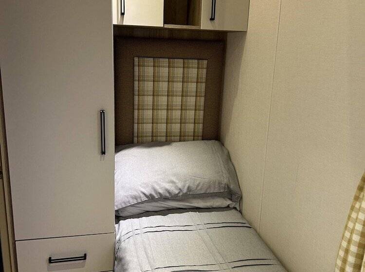 Resort Static 4 Berth Hoburne Devon Bay Paignton