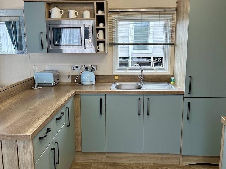 Resort Static 4 Berth Hoburne Devon Bay Paignton