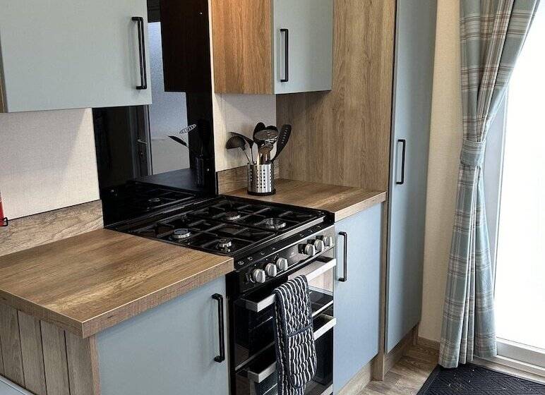 Resort Static 4 Berth Hoburne Devon Bay Paignton