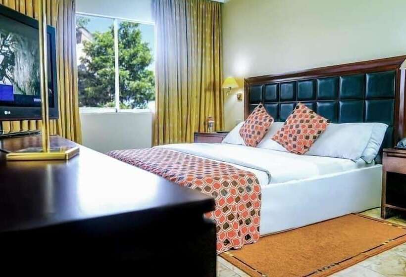 Royal Birds Hotel & Towers