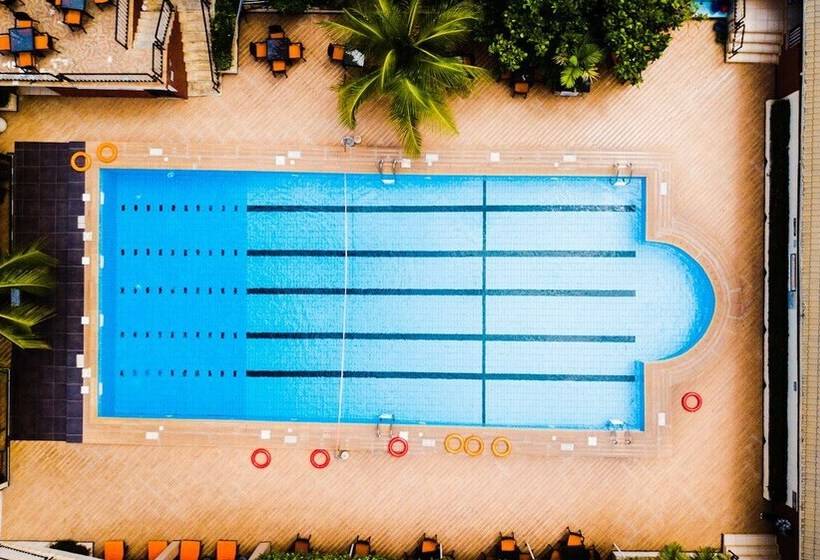 Royal Birds Hotel & Towers