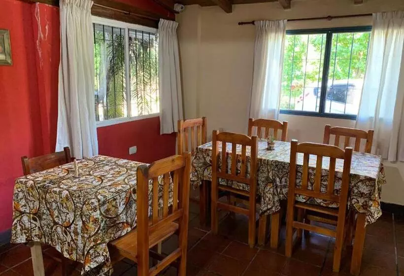 ユースホステル Posada Del Cerro