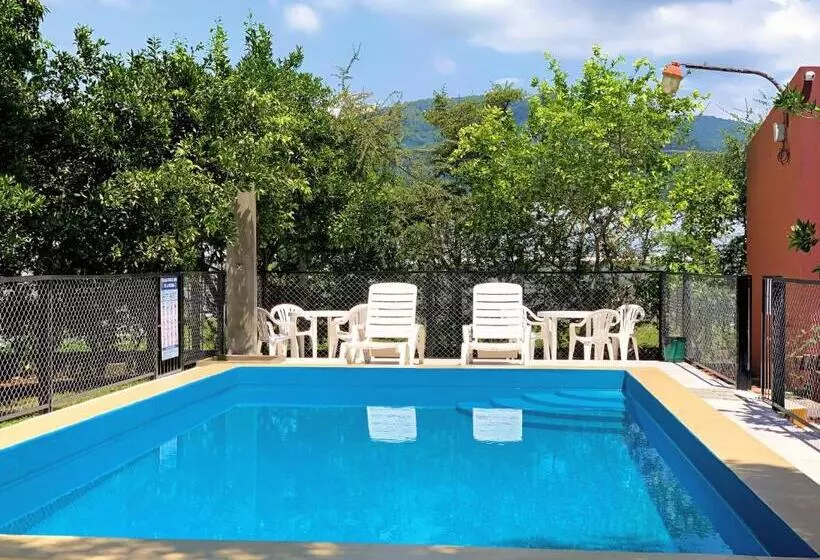 ユースホステル Posada Del Cerro