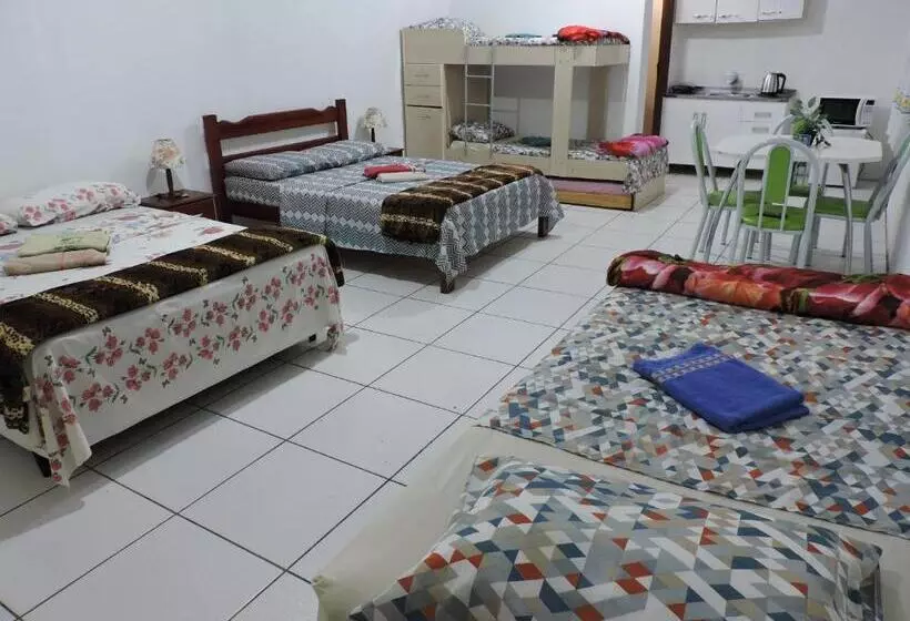 ユースホステル Rm Pousada Casa De Familia