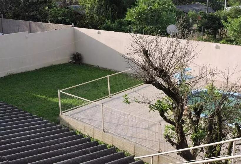 ユースホステル Rm Pousada Casa De Familia