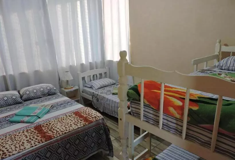 ユースホステル Rm Pousada Casa De Familia