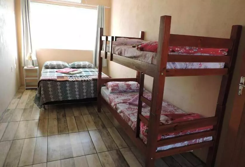 ユースホステル Rm Pousada Casa De Familia