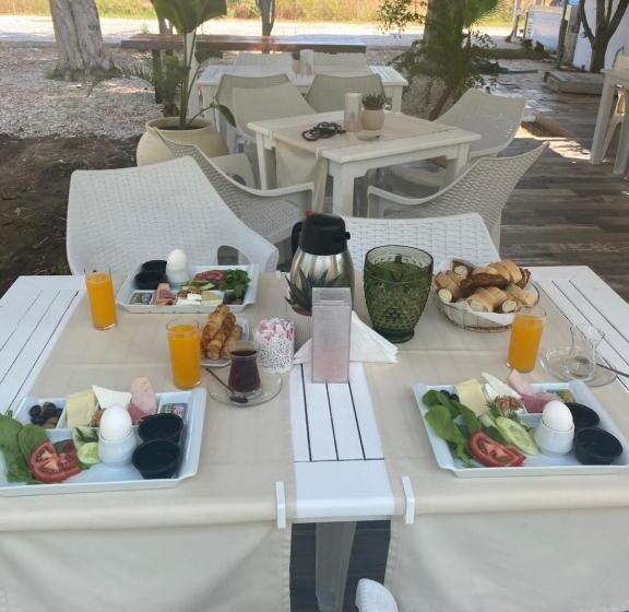 Alicra Hotel çıralı