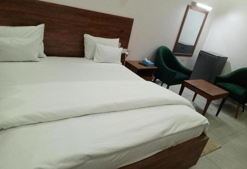 Room In B&b Ally Ngali Motel Kigali Rwanda