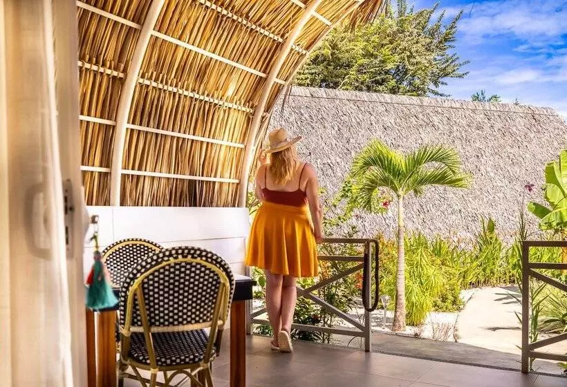 Aamiaismajoitus (B&B) Les Voiles Blanches Tamarindo