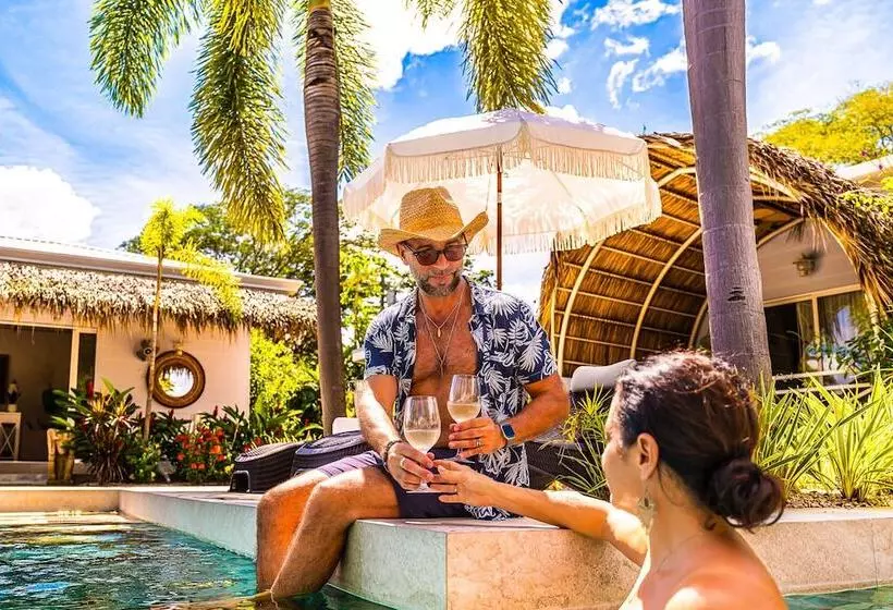 Aamiaismajoitus (B&B) Les Voiles Blanches Tamarindo