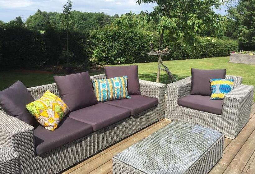 تختخواب و صبحانه Maison Galerie Art N Pepper