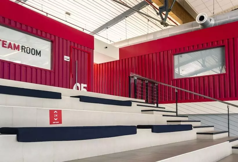 Emirates Sports Hotel Apartments