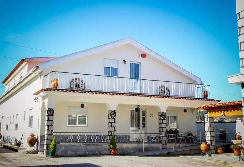 Hospedaria Santa Cruz