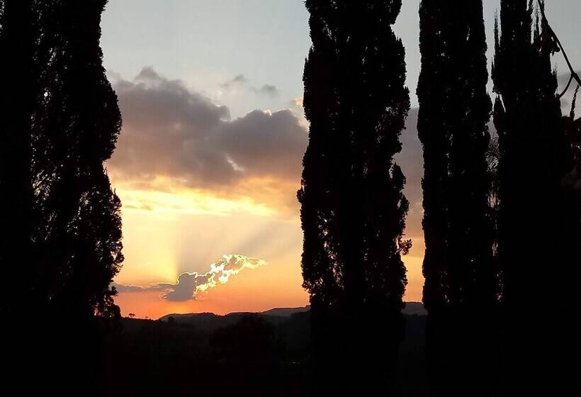 Herberg Hirondelle Paraíso