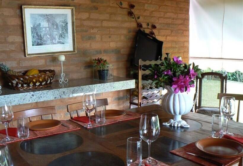 Herberg Hirondelle Paraíso