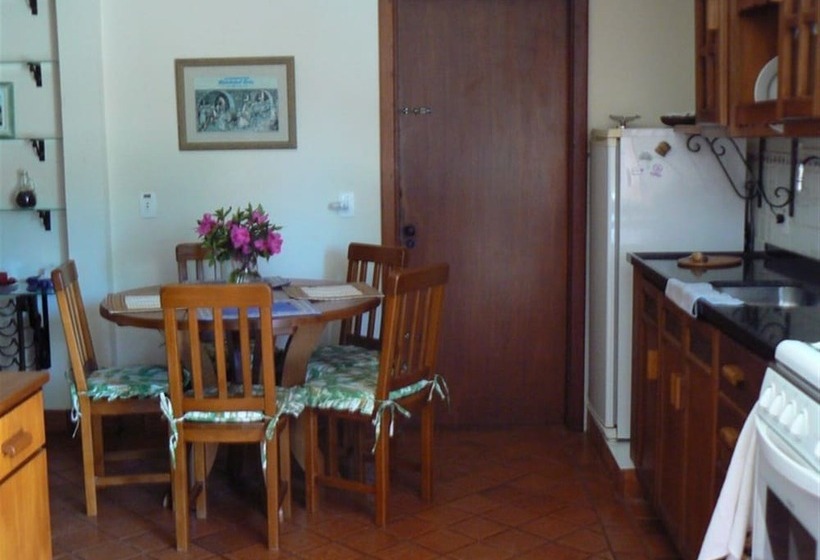 Herberg Hirondelle Paraíso