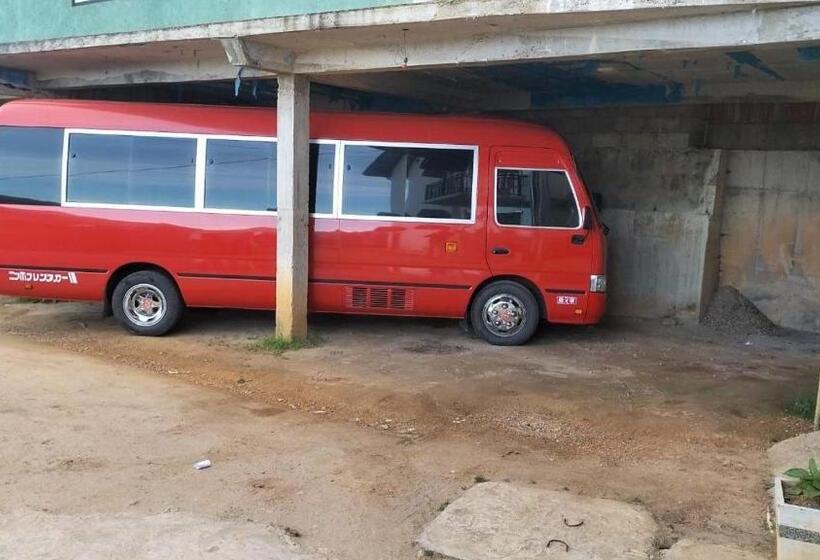 בית מלון כפרי Creek View Inn