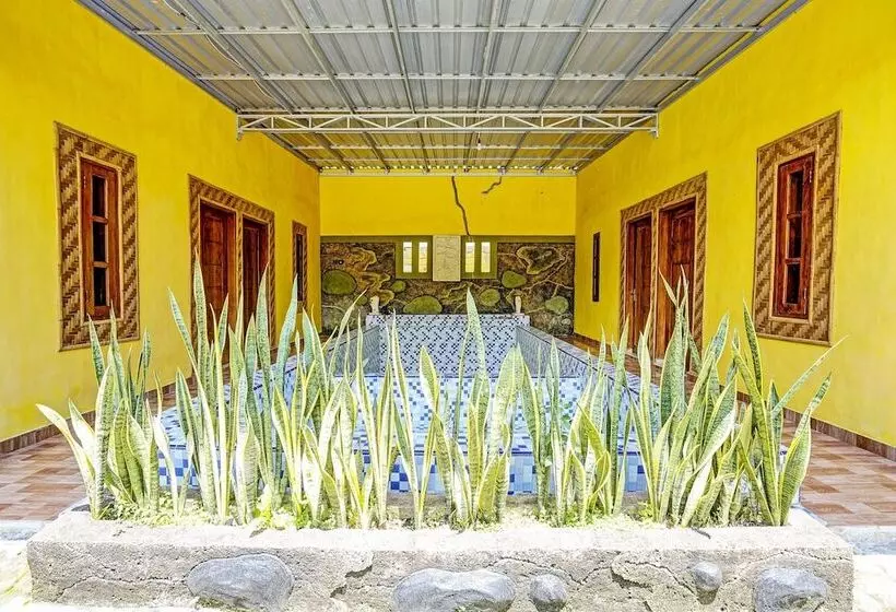 ホテル Garuda Homestay Syariah By Oyo