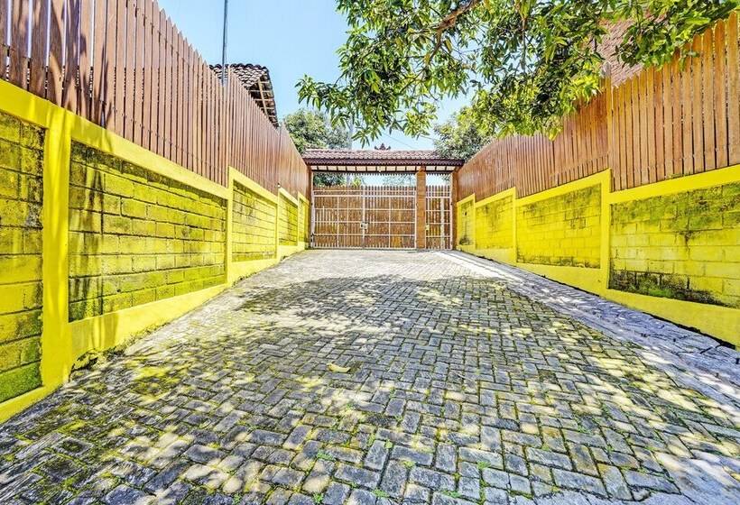 酒店 Garuda Homestay Syariah By Oyo