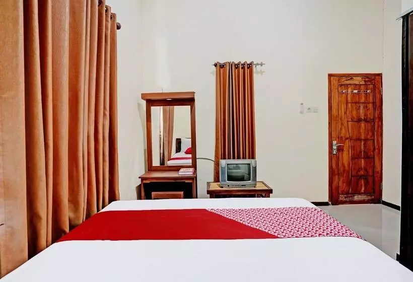 ホテル Garuda Homestay Syariah By Oyo