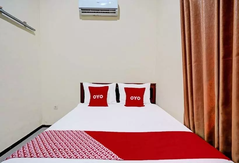 ホテル Garuda Homestay Syariah By Oyo