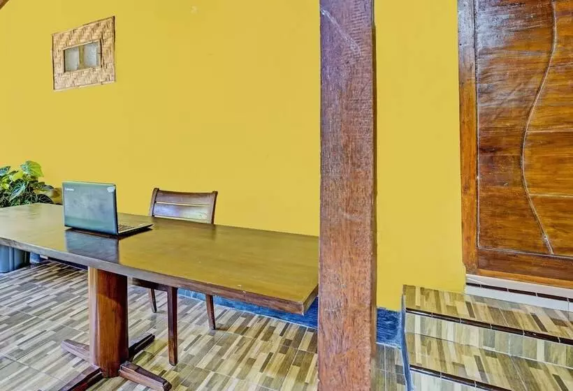 ホテル Garuda Homestay Syariah By Oyo