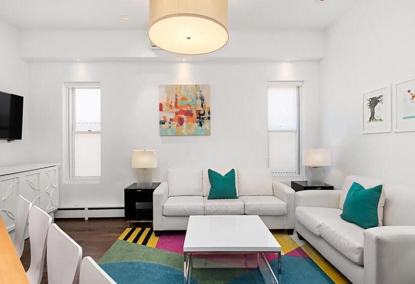 ホテル Independence Square 208, Stylish Luxury Suite With Full Kitchen & Living Area