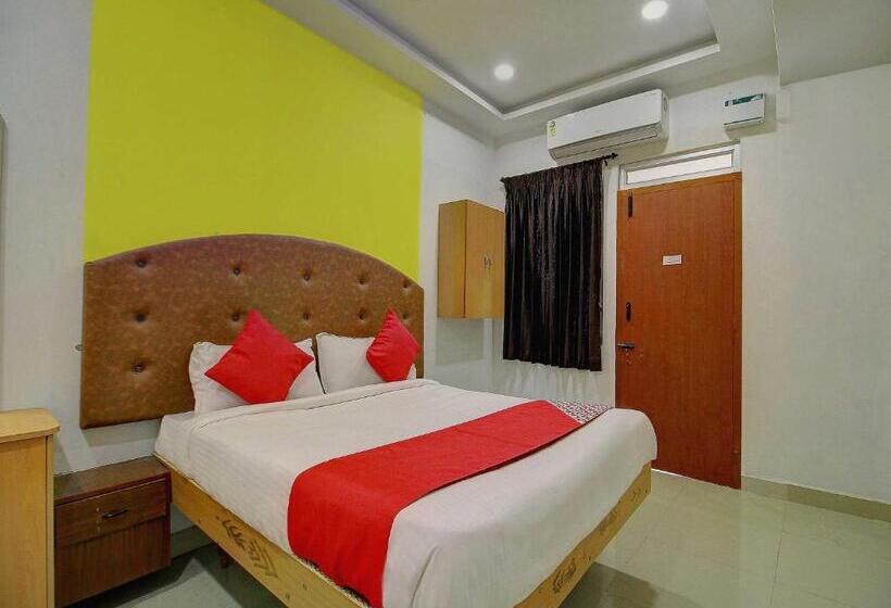 בית מלון כפרי Oyo Flagship Ananda Inn