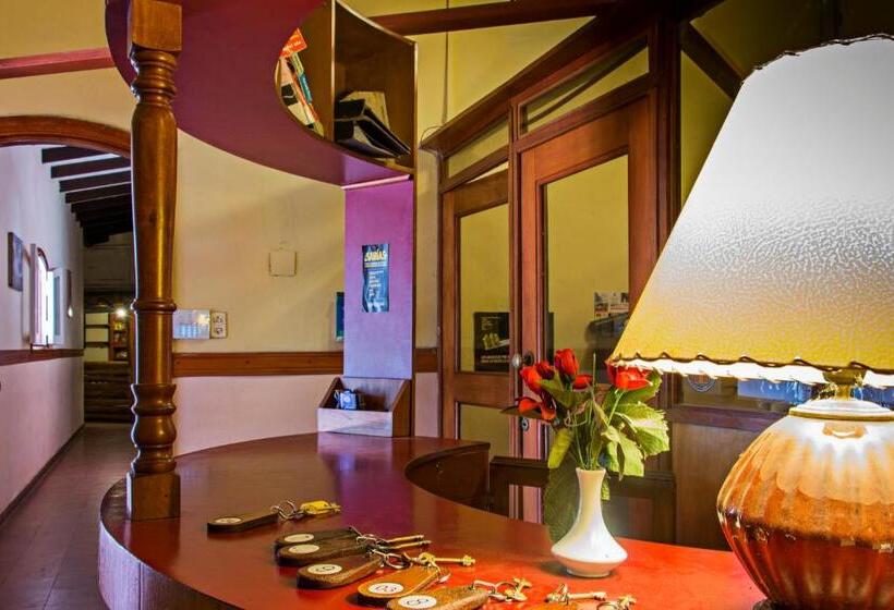 فندق Parque Siquiman