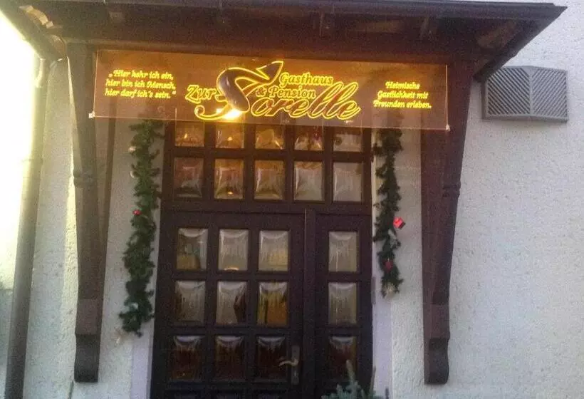 ホテル Pension Gasthaus Zur Forelle